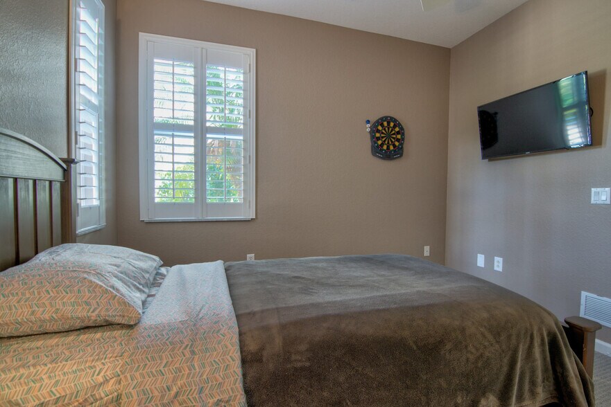 Building Photo - 8771 Coastline Ct