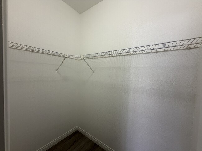 Building Photo - 1415 Santa Margarita St