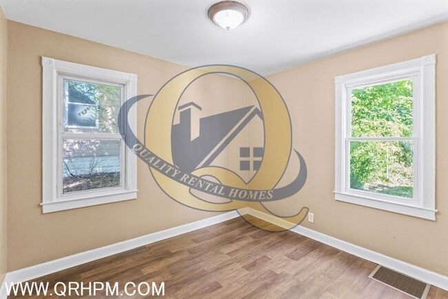 Building Photo - Available Now!!! Updated!