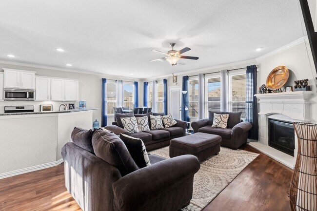 Building Photo - 4435 Bearberry Ave