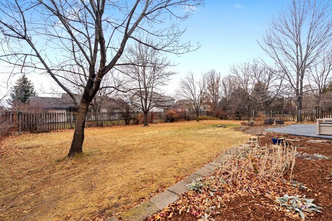 Building Photo - Enjoy the Best of Fort Collins!