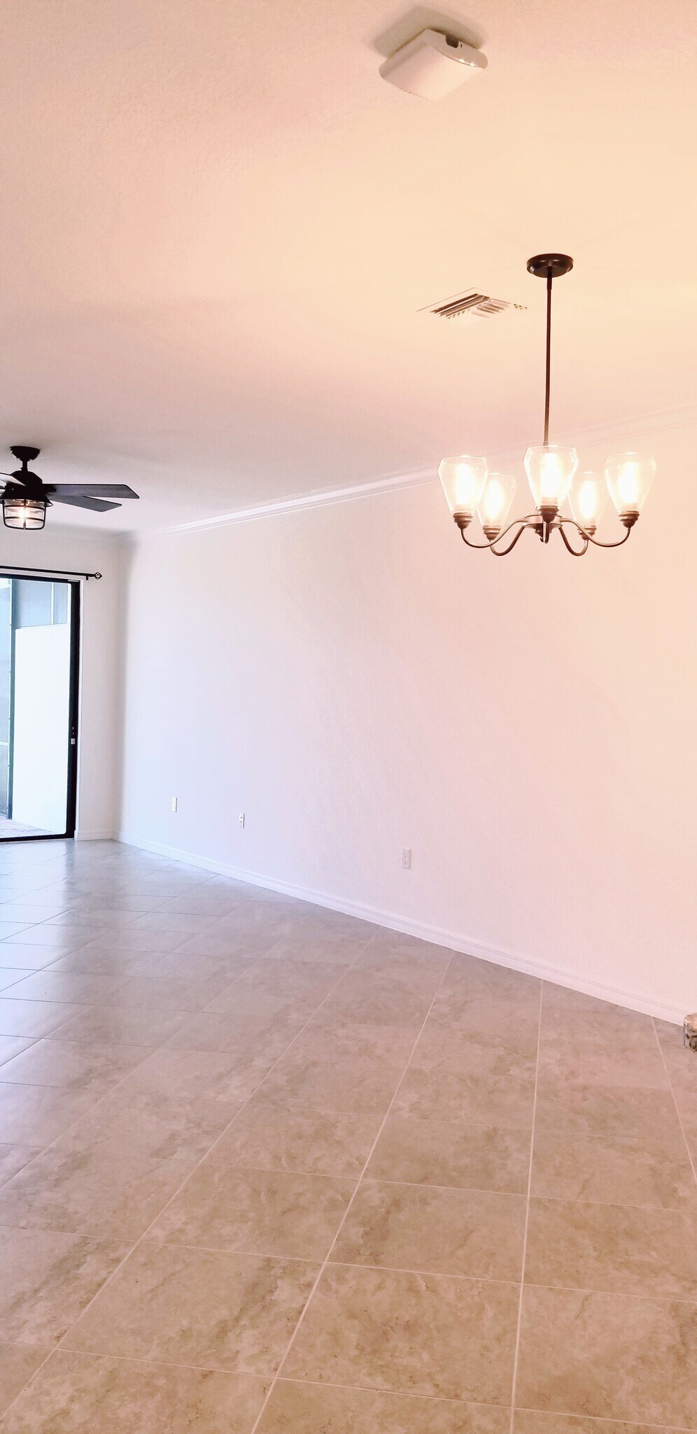 Building Photo - 12604 Garibaldi Ln