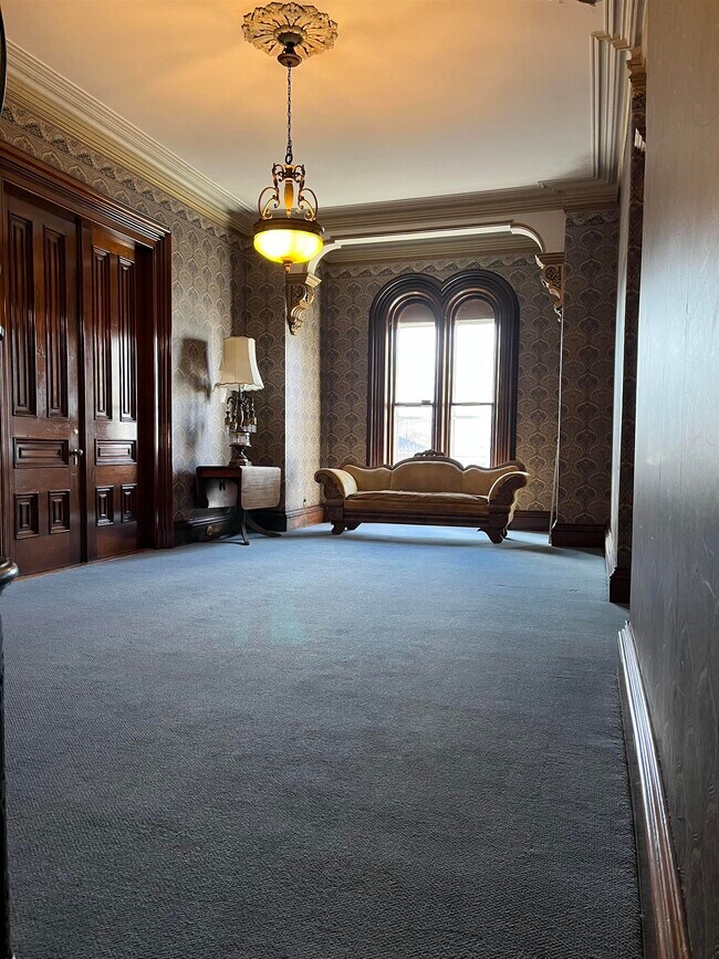 Building Photo - 241 Middle Street