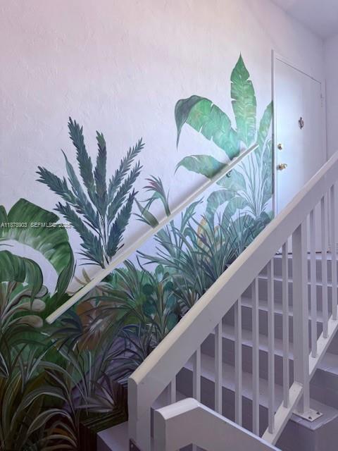 Building Photo - 7610 Dickens Ave