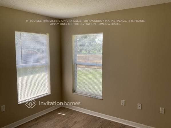 Building Photo - 425 E New Hampshire Ave