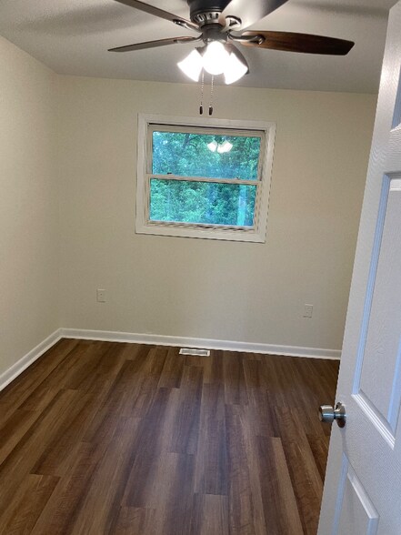 Building Photo - 1819 Chestnut St