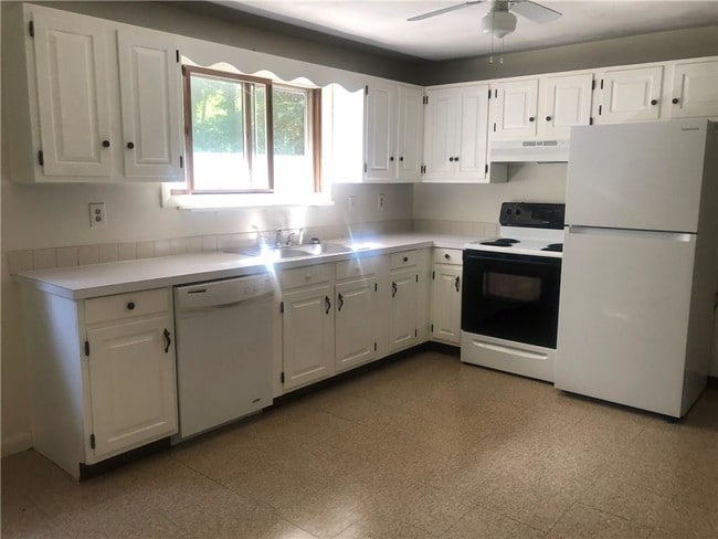 Building Photo - 12 Harrison St