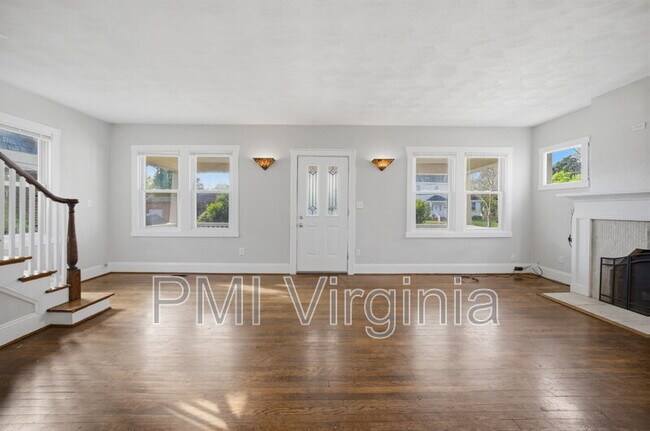 Building Photo - 1906 Montclair Ave