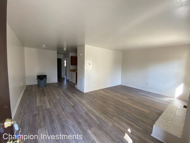Building Photo - 2 br, 1 bath House - 846 Warren St. c 7 C-7