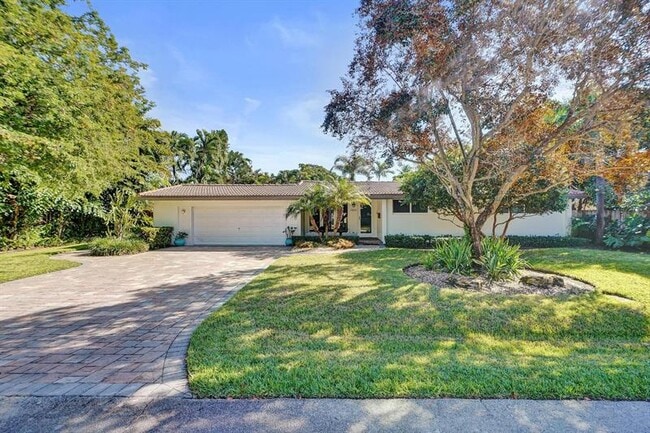 Building Photo - 2616 NE 27th Terrace