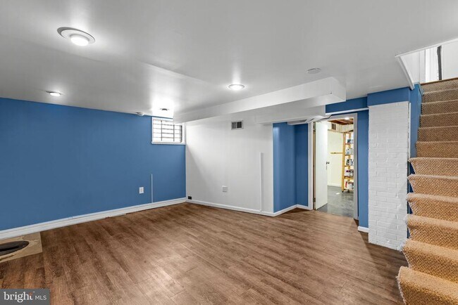 Building Photo - 5640 Braxfield Rd