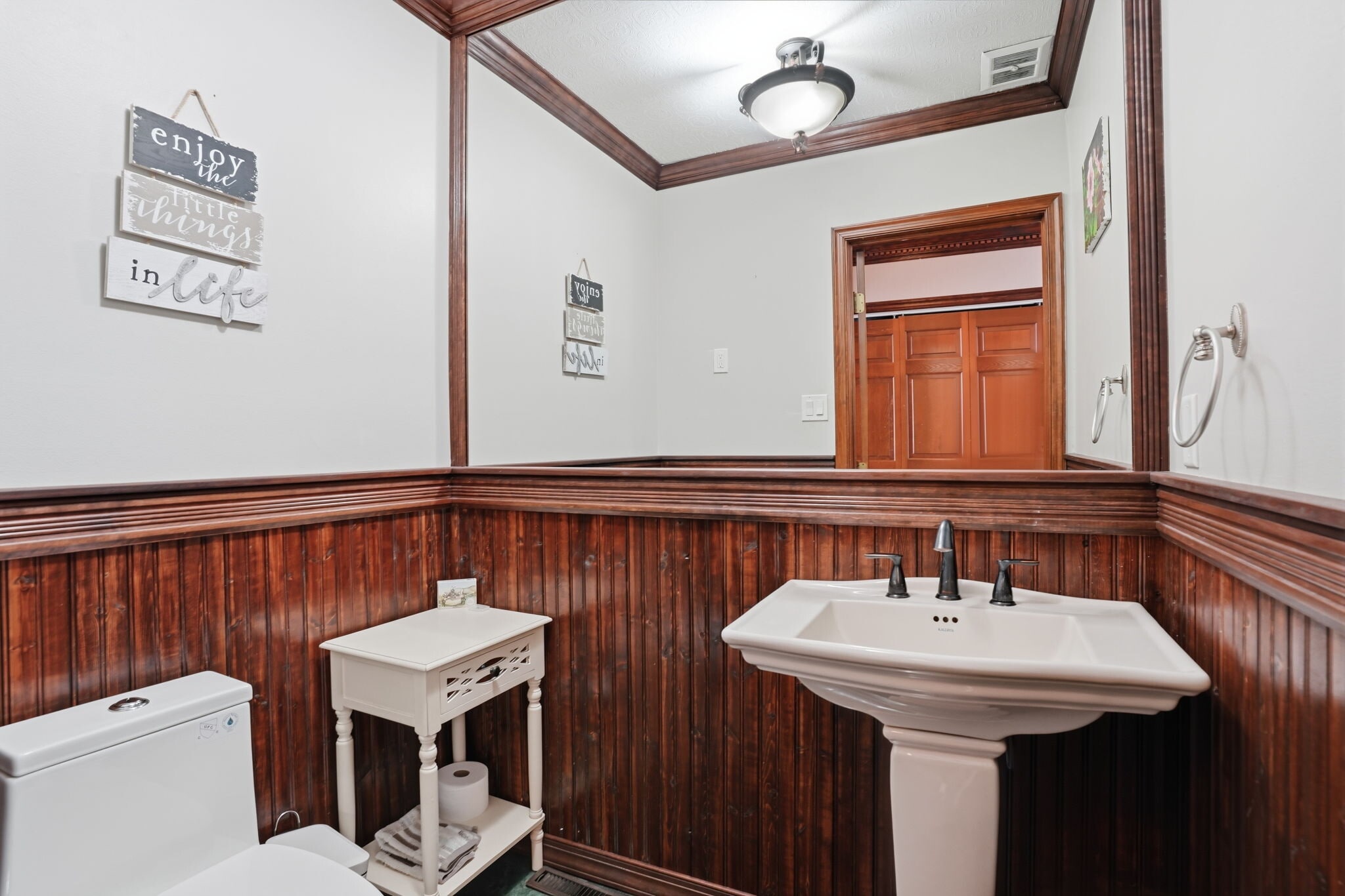 Building Photo - 244 Mathers Rd