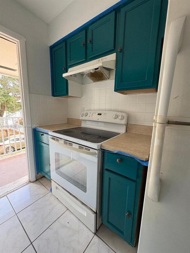 Building Photo - 1816 McKinley St