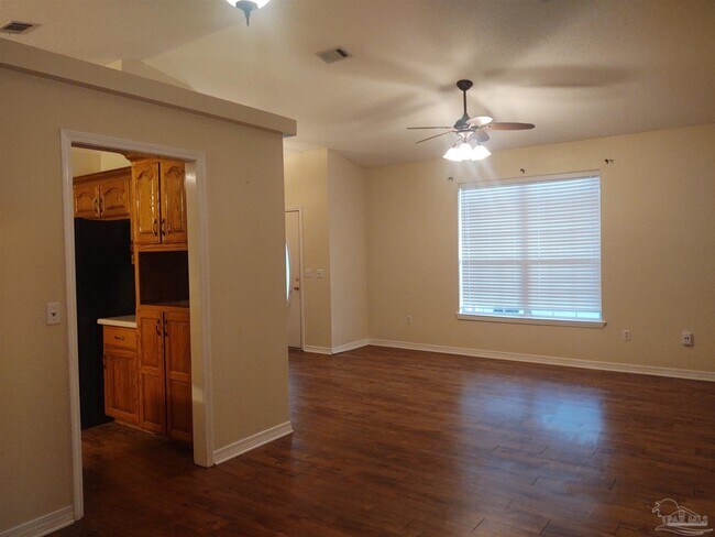 Building Photo - 5268 Deerfoot Ln