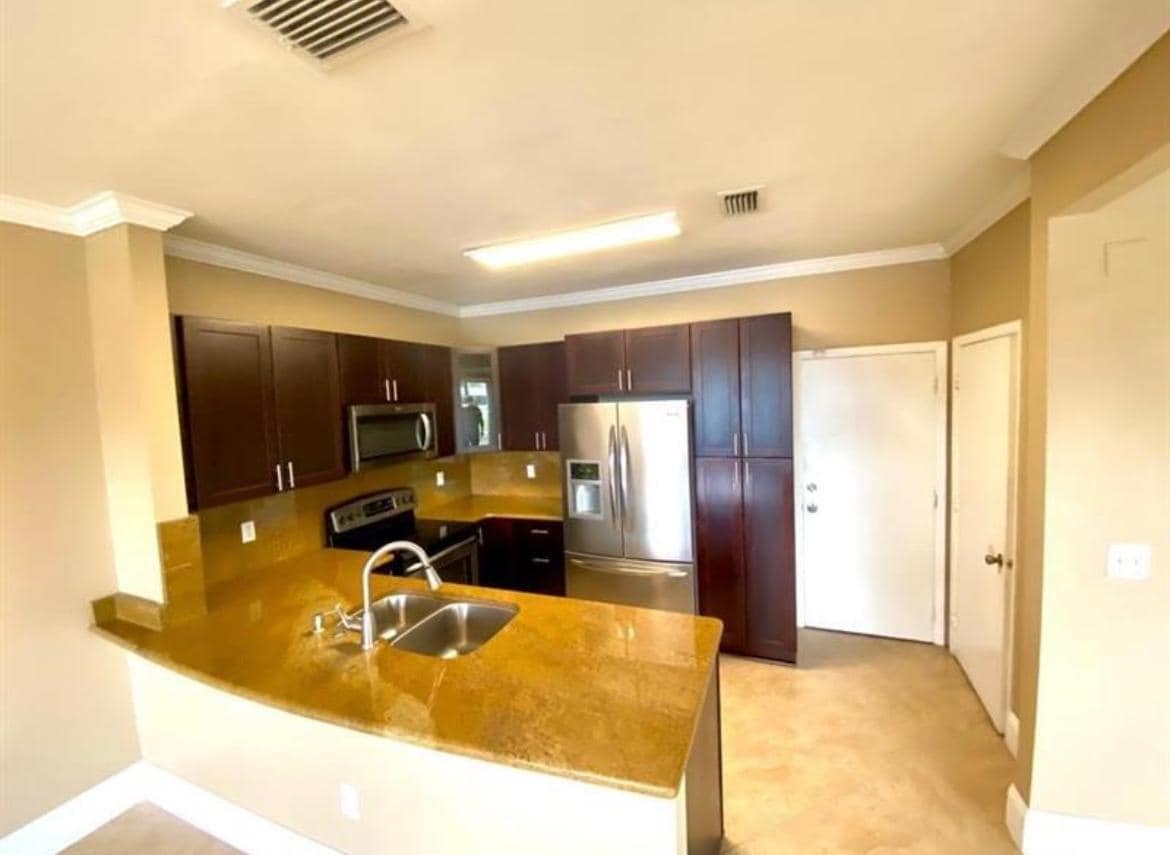 Building Photo - 599 NW 87th Ter