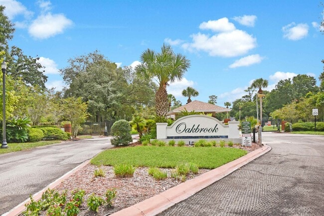Building Photo - 3521 Carolwood Ln
