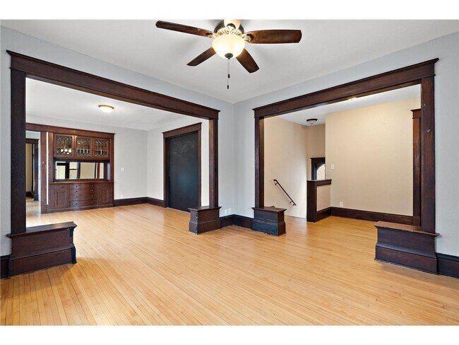 Building Photo - 2428 Chicago Ave