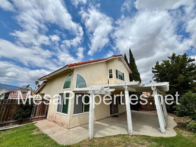 Building Photo - 14925 Dandelion Ct