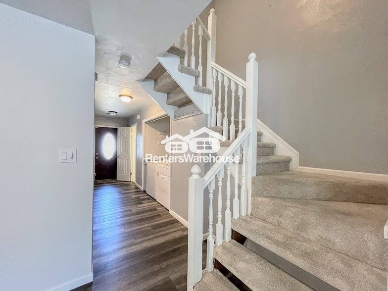 Building Photo - 1313 Hafford Rd