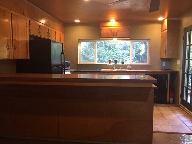 TreeTop Kitchen - 741 Main St