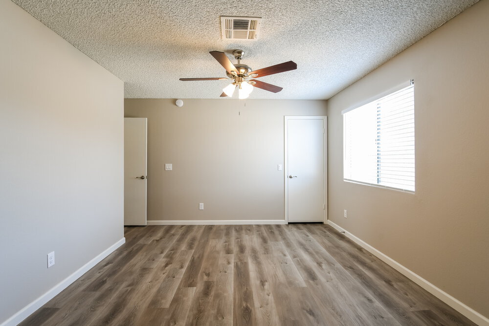 Building Photo - 20610 N 6th Dr