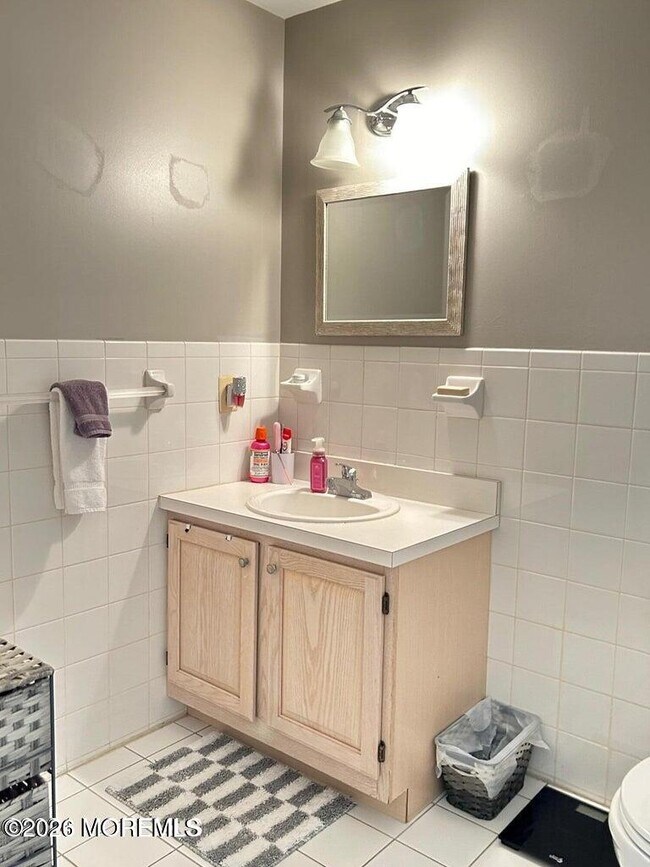 Building Photo - 93 Heron Ct