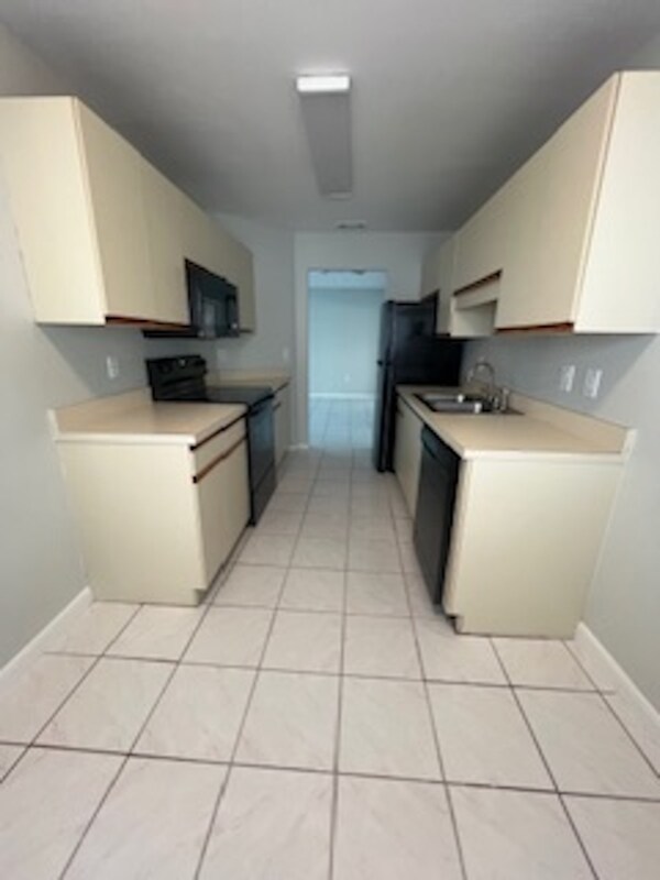 Building Photo - 4015 37th St Ct W