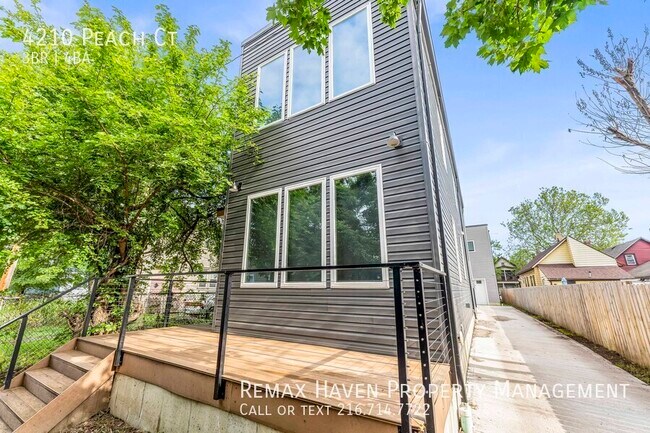 Building Photo - 4210 Peach Ct