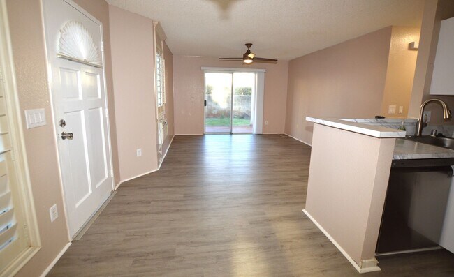 Building Photo - Parkview at Waikele - Ground floor Townhouse 2 bedrooms, 2 baths with 2 parking Avail 2/1/25