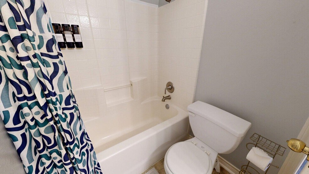 Building Photo - 602 Townplace Dr