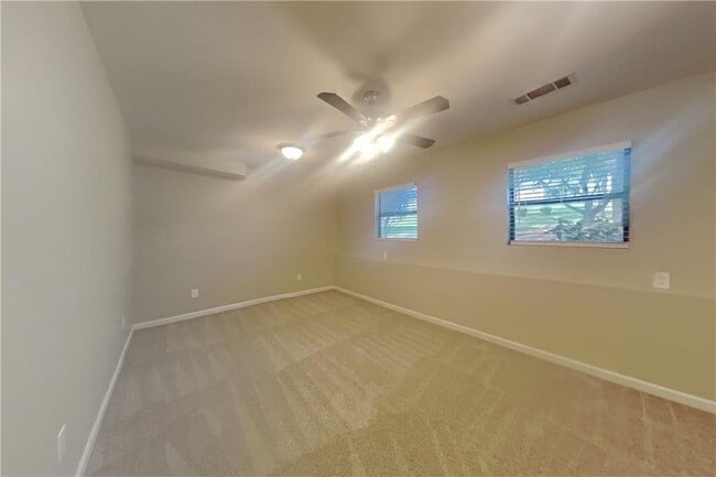 Building Photo - 2742 Bentwood Dr