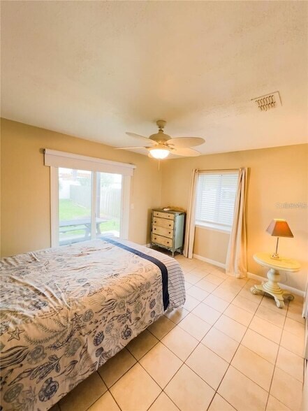 Building Photo - 820 N Central Ave