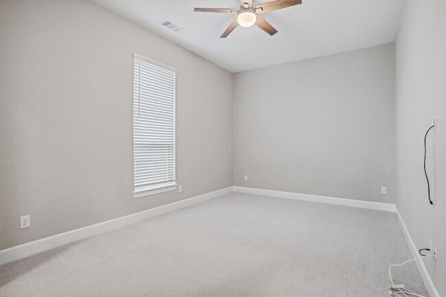 Building Photo - 1244 Huffines Blvd