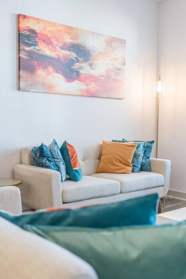 Building Photo - 5775 Sunrise Wy