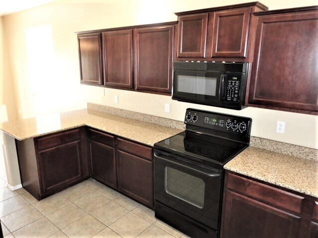Building Photo - 3787 E Flower Ct