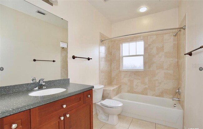 Building Photo - 2128 Lucerne Ter