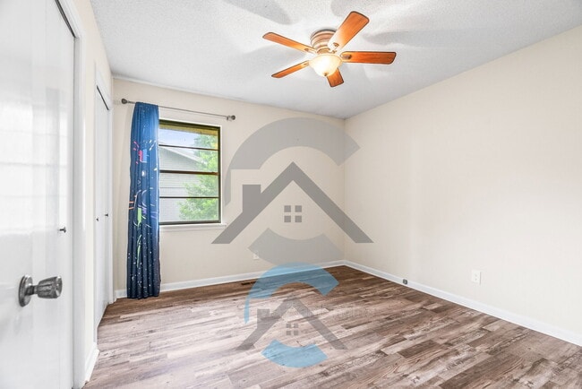 Building Photo - 12533 Rivercrest Dr