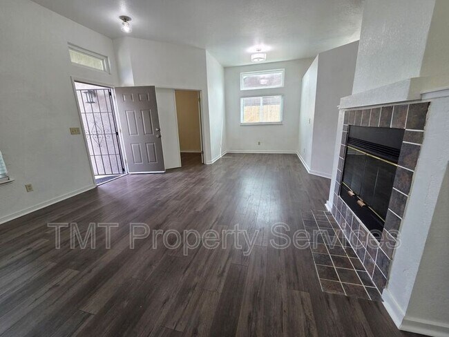 Building Photo - 2234 Wall St