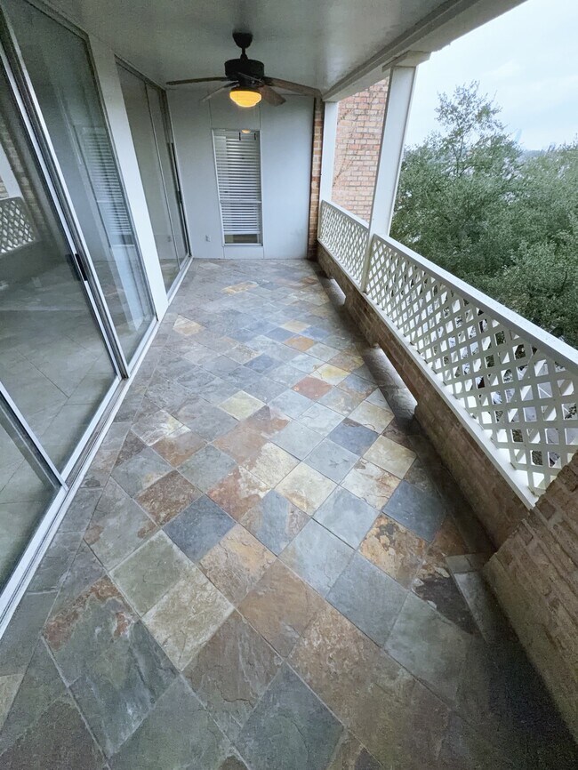 Building Photo - 2210 Dorrington St