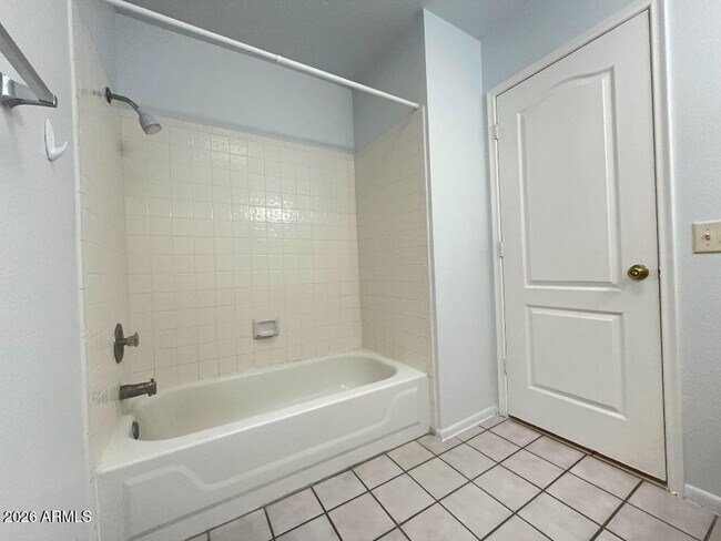 Building Photo - 3289 Black Hawk Dr