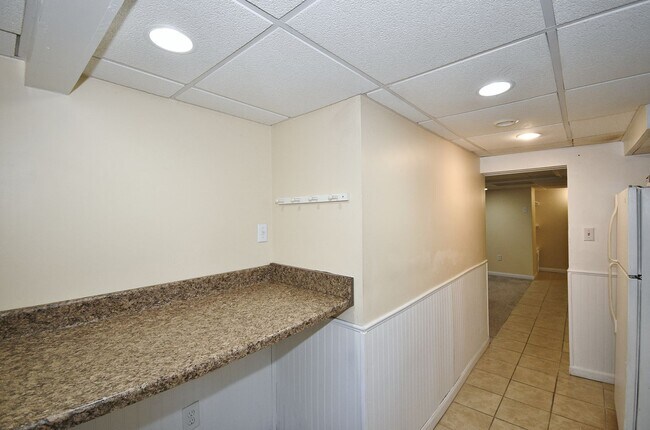 Building Photo - Triplex