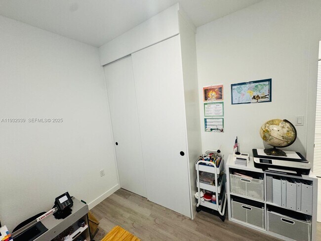 Building Photo - 1312 NW 3rd St