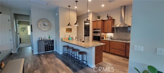 Building Photo - 82 Burgundy