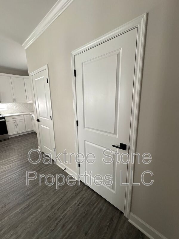 Building Photo - 2591 Ocean Dr NW