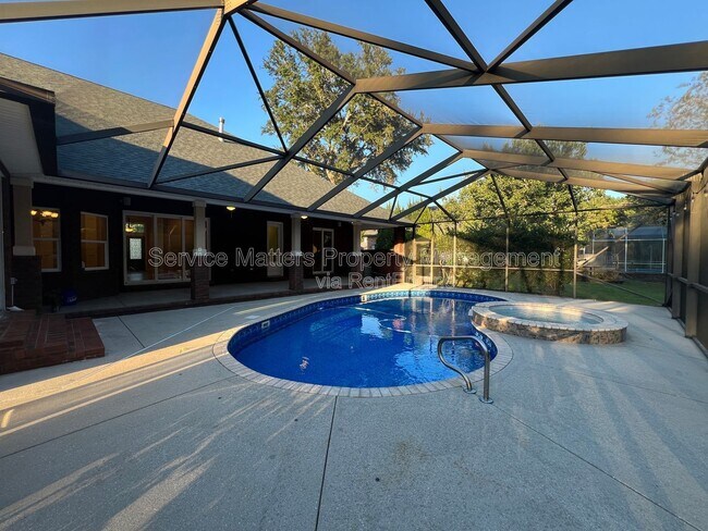 Building Photo - 2926 Greystone Dr