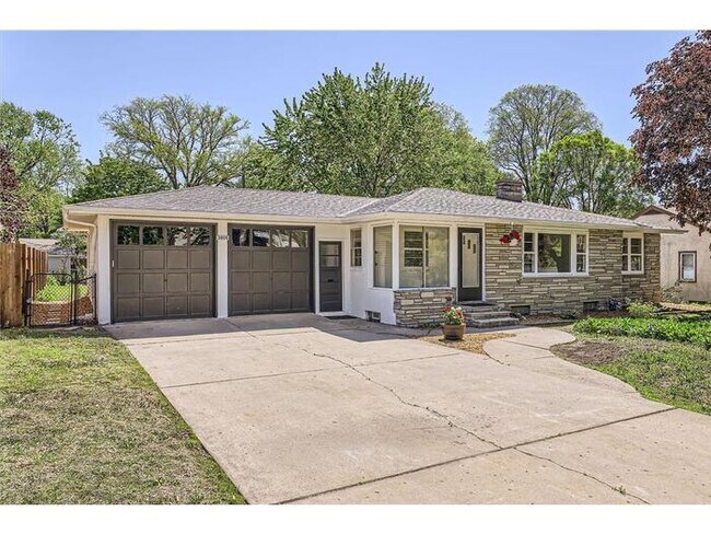 Primary Photo - 3808 Welcome Ave N