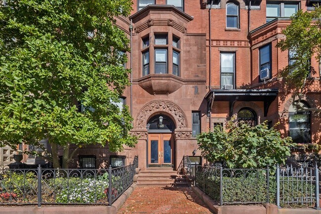 Primary Photo - 348 Beacon St