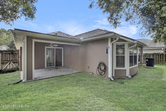 Building Photo - 2105 S Cranbrook Ave