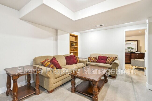 Building Photo - 1200 Patterson Ct