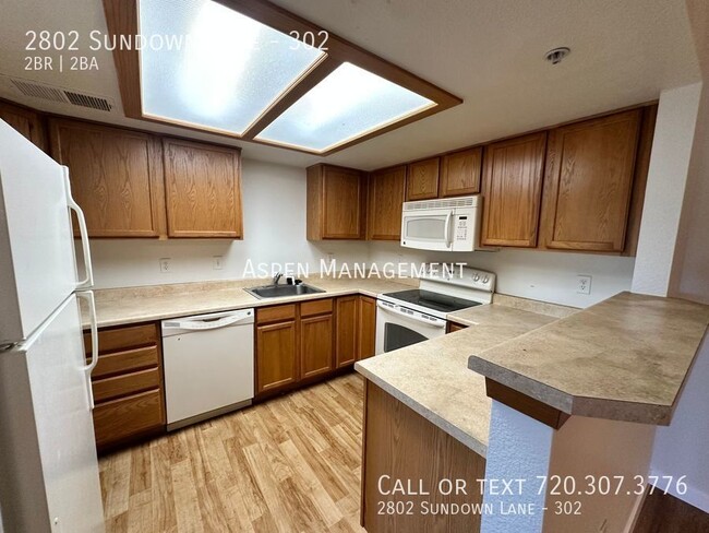 Building Photo - Charming Loft Style 2-Bedroom 2-Bath Condo...